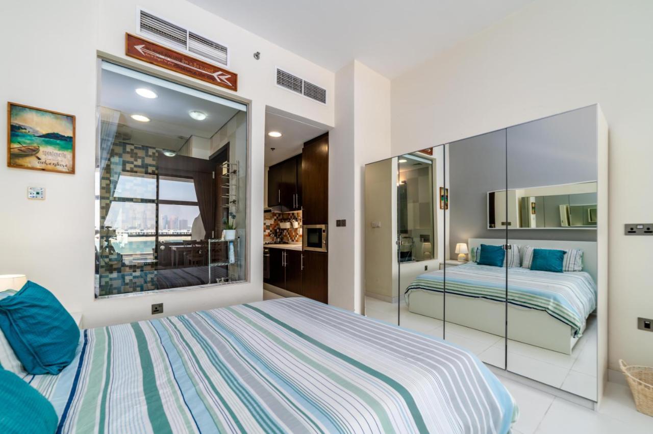 Club Vista Mare, Free Riva Beach Club Access Dubai Exterior photo