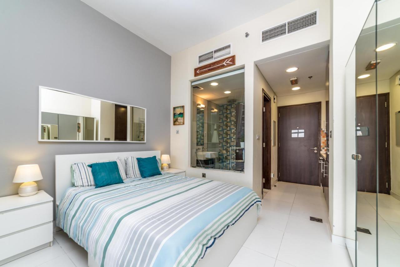 Club Vista Mare, Free Riva Beach Club Access Dubai Exterior photo